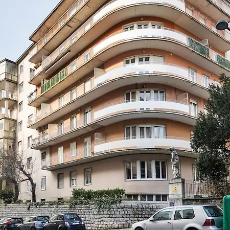 Bright Top-floor - Luminosissimo All'ultimo Piano Διαμέρισμα